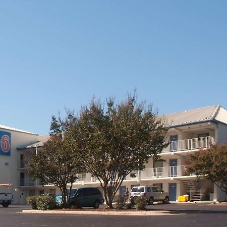 Motel 6-Raleigh, Nc - 캐리 외부 사진