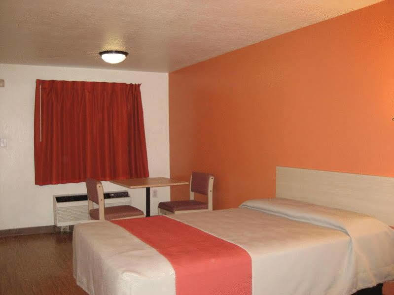 Motel 6-Raleigh, Nc - 캐리 외부 사진