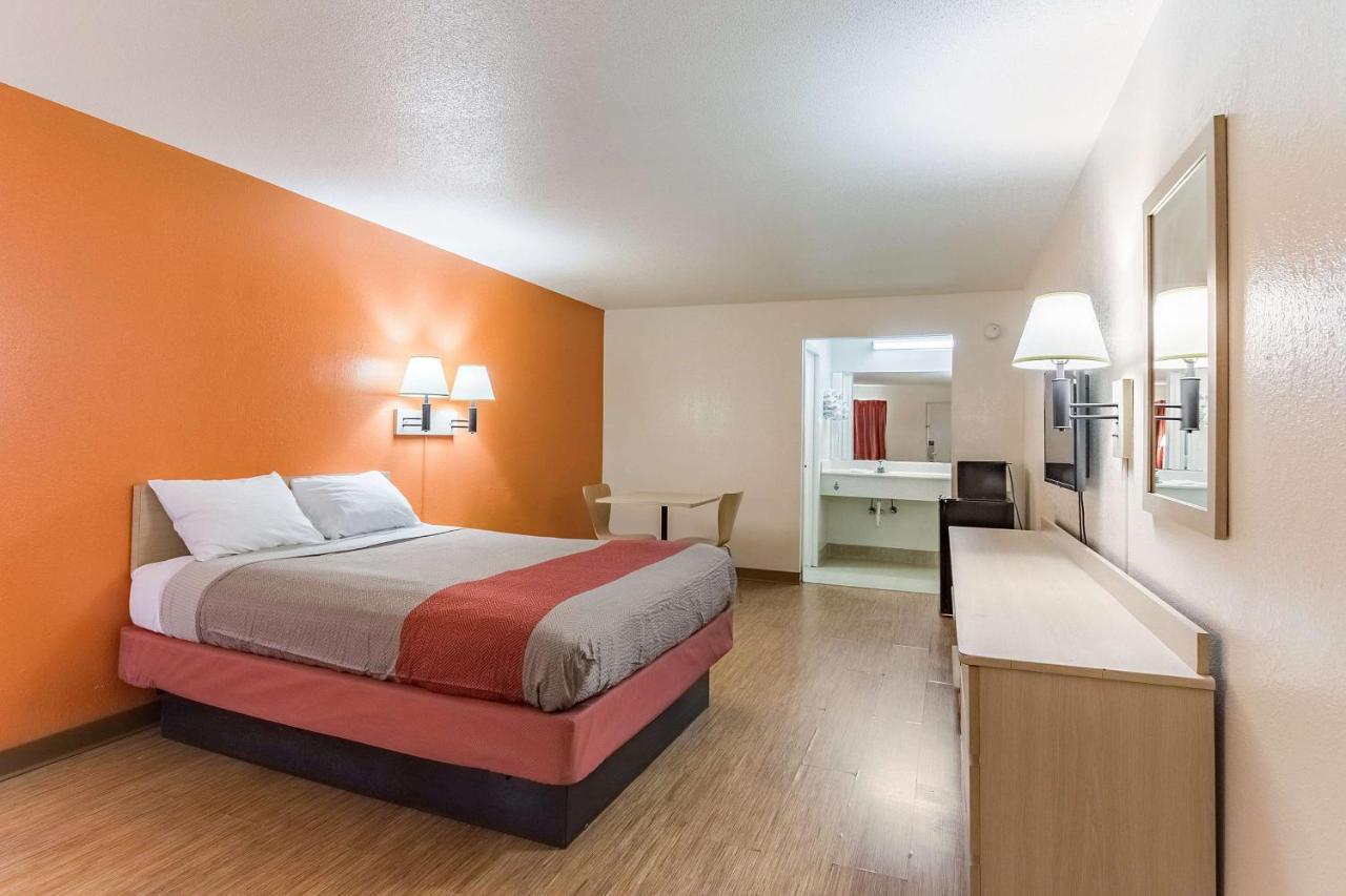 Motel 6-Raleigh, Nc - 캐리 외부 사진